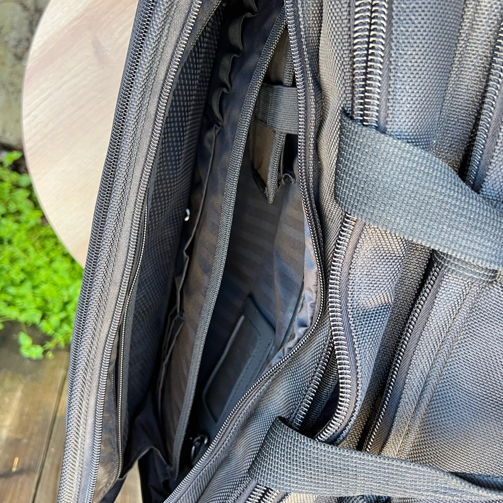 Atlantic luxury Wheeled Briefcase.Travel and business - Picture 8 of 8